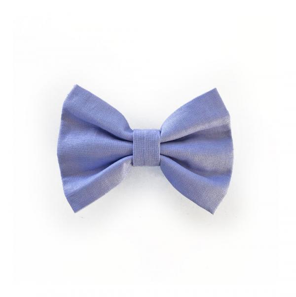 Purple bow tie for dogs